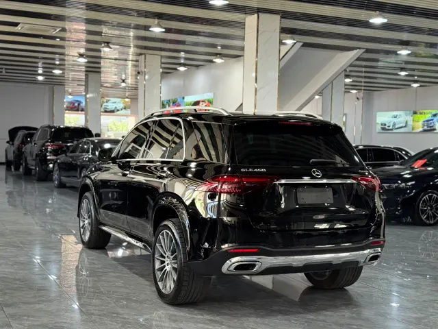 Mercedes-Benz GLE-Class — Фото автомобиля 15