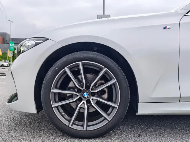 BMW 3 Series — Фото автомобиля 7