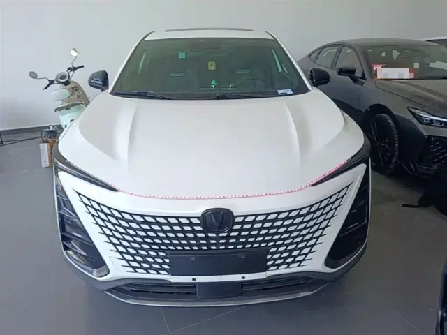 Changan UNI-T — Фото автомобиля 2