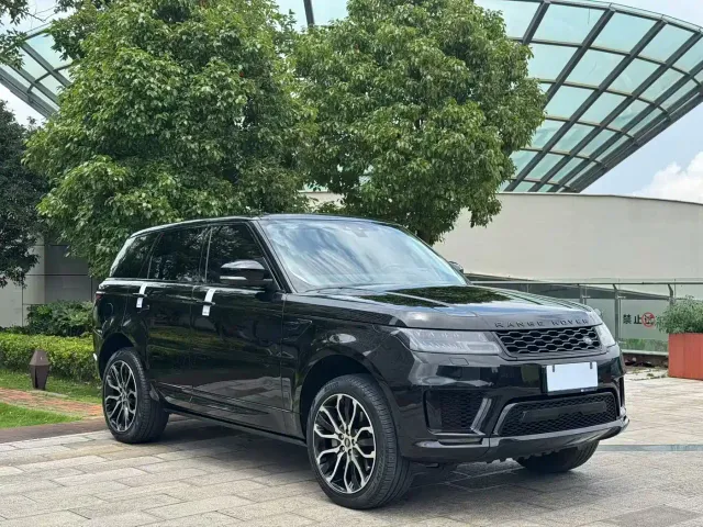 Land Rover Range Rover Sport — Фото автомобиля 3