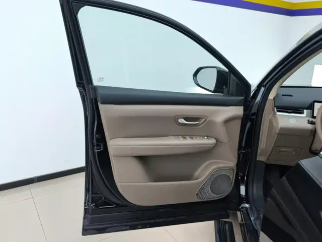 Landian E5 PLUS — Фото автомобиля 7