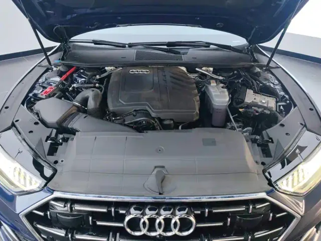 Audi A7L — Фото автомобиля 10
