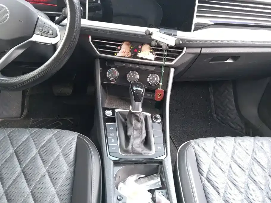 Volkswagen Sagitar 2024 300TSI DSG Surpass Edition — Фото автомобиля 16