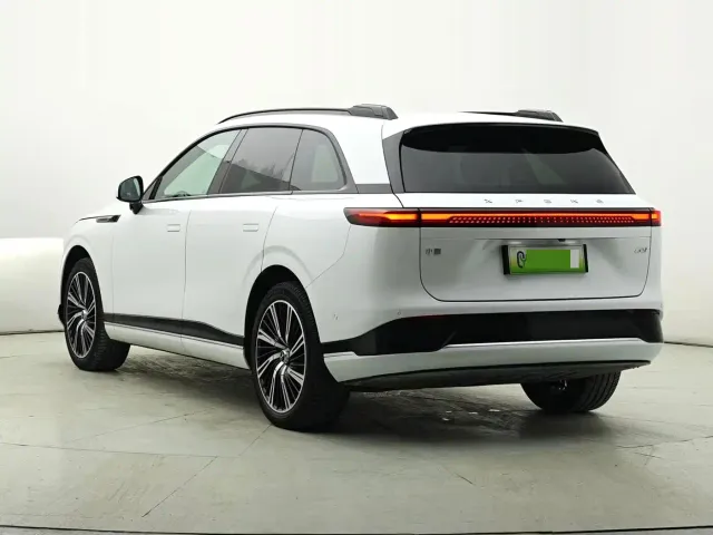 Xpeng G9 — Фото автомобиля 12