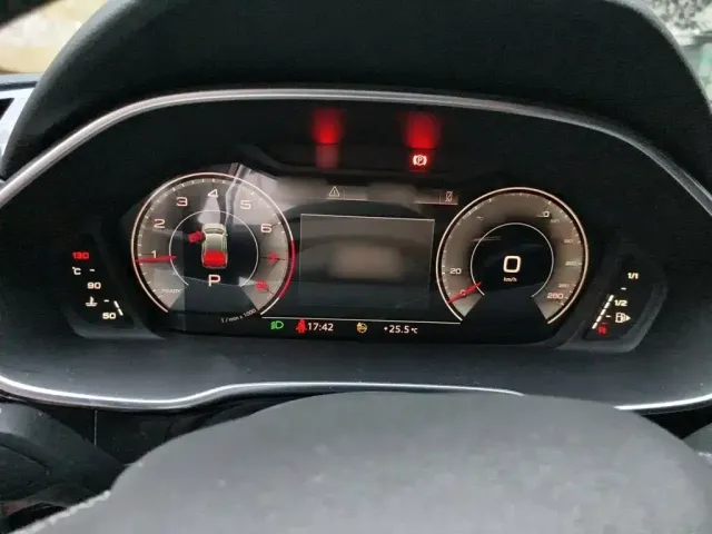 Audi Q3 — Фото автомобиля 3