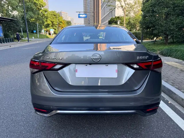Nissan Sylphy — Фото автомобиля 4