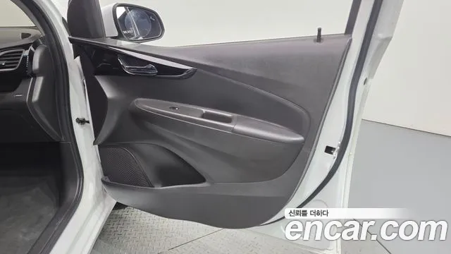 Chevrolet Spark — Фото автомобиля 24