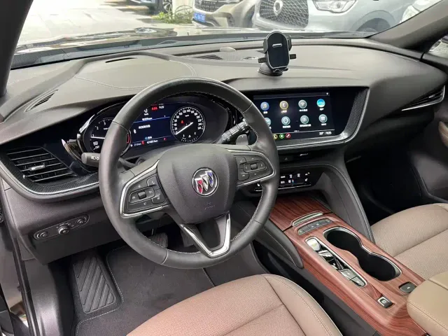 Buick Envision Plus — Фото автомобиля 4