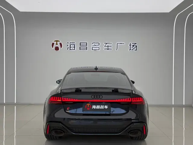 Audi RS 7 — Фото автомобиля 8