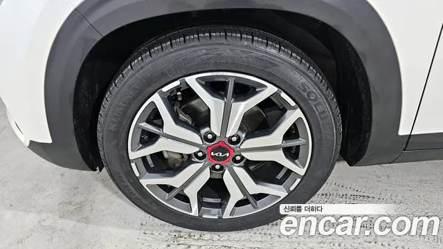 Kia Seltos Seltos Бензин 1.6 турбо 2WD — Фото автомобиля 5