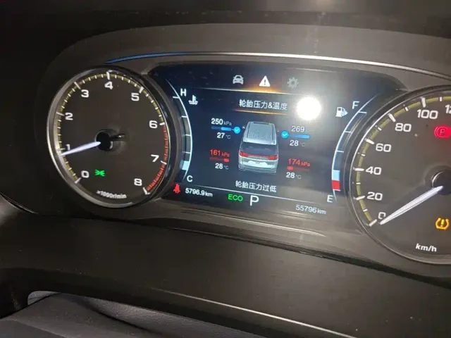 GAC Trumpchi M8 — Фото автомобиля 11