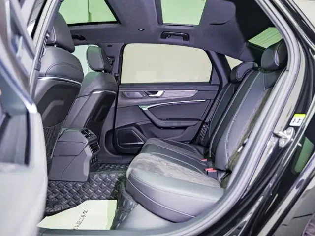 Audi A6L — Фото автомобиля 16