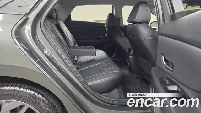 Hyundai AVANTE Новый Avante (CN7) — Фото автомобиля 11
