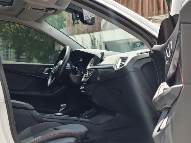 BMW 2 Series — Фото автомобиля 17