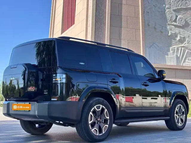 BYD FangChengBao Titanium 7 — Фото автомобиля 9