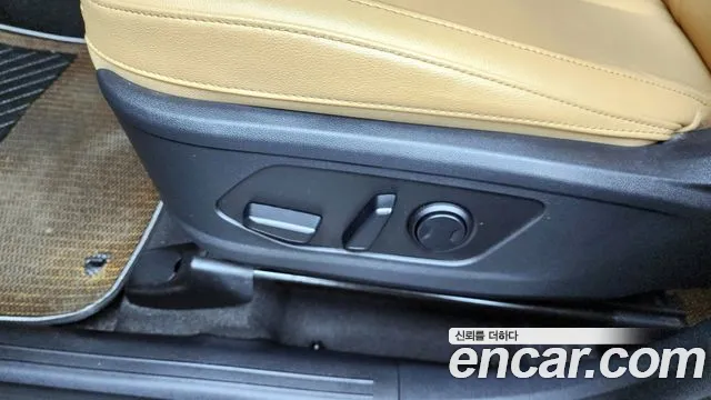 Kia Sorento Sorento 4-е поколение Дизель 2.2 2WD — Фото автомобиля 24