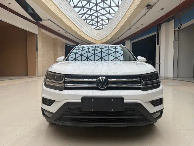 Volkswagen Tharu — Фото автомобиля 2