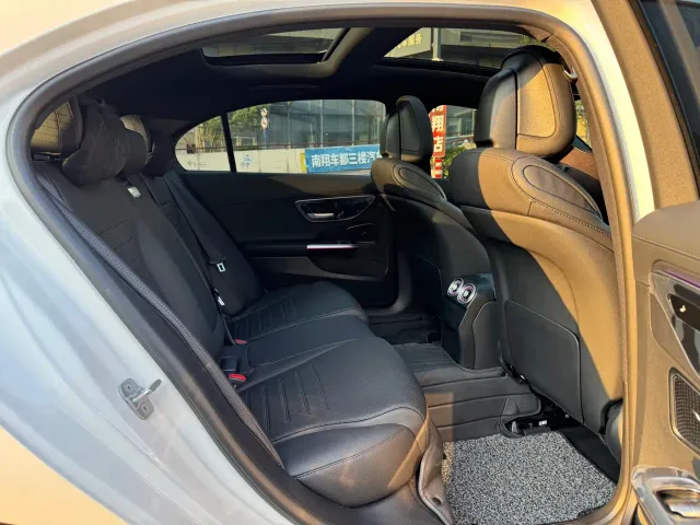 Mercedes-Benz C-Class — Фото автомобиля 10