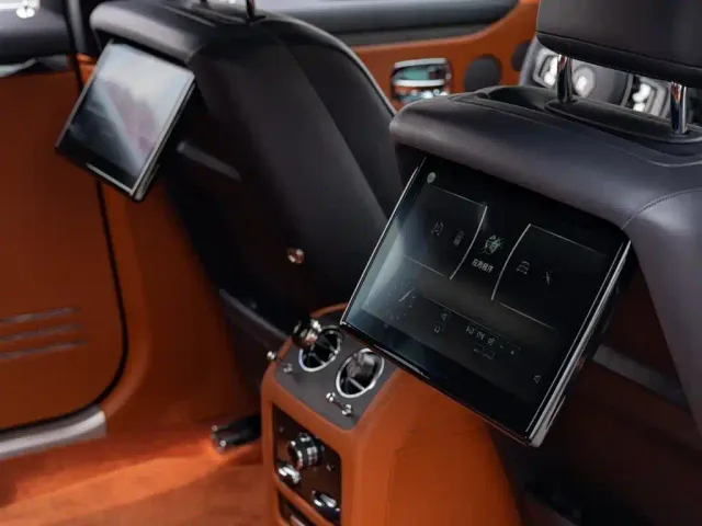 Rolls-Royce Ghost — Фото автомобиля 26