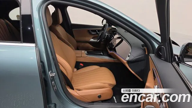 Mercedes-Benz E-Class W214 — Фото автомобиля 26
