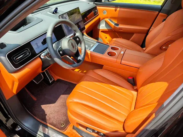 Aito M7 — Фото автомобиля 12