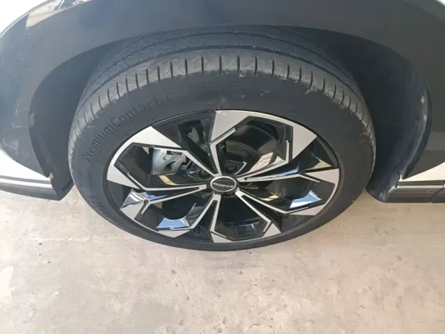 Roewe RX5 — Фото автомобиля 22