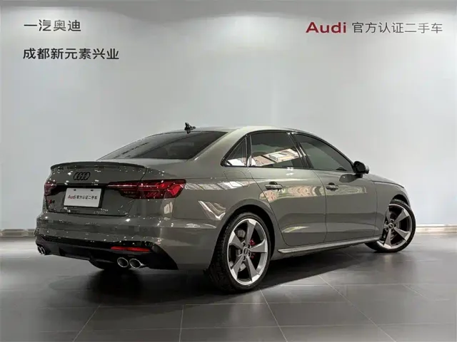 Audi S4 — Фото автомобиля 4