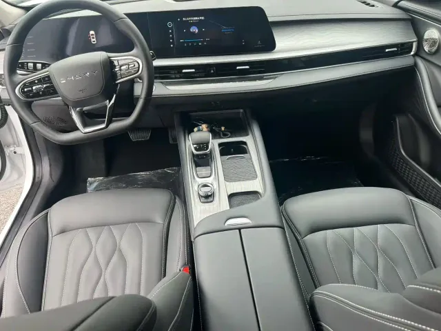 Chery Arrizo 8 — Фото автомобиля 4