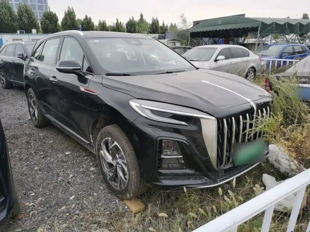 Hongqi HS3 PHEV — Фото автомобиля 3