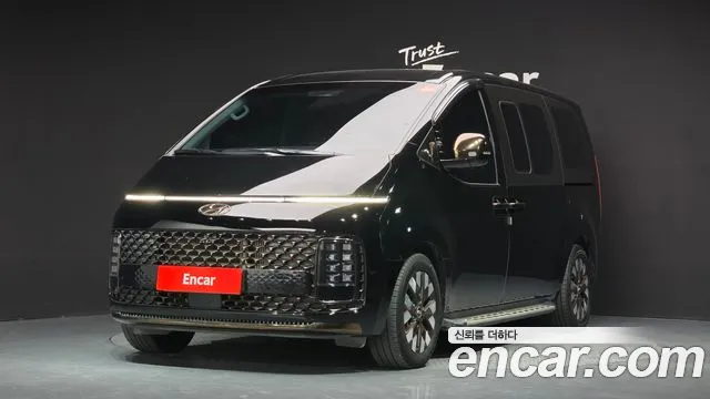 Фотография автомобиля — Hyundai Staria