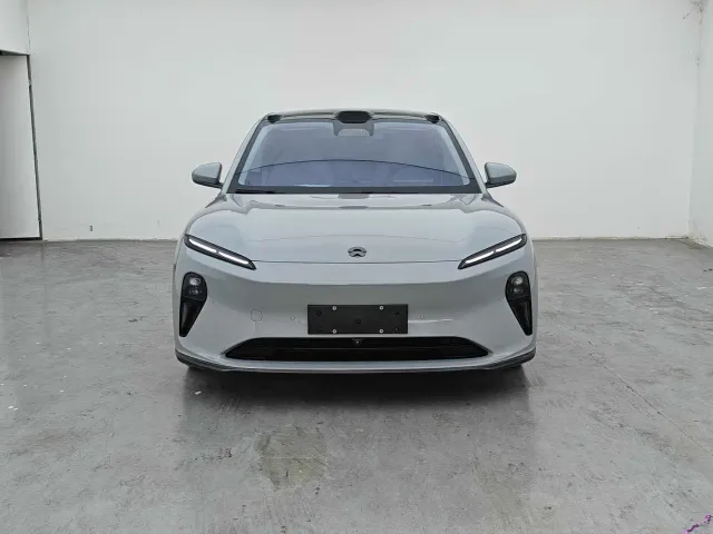 Nio ET5 — Фото автомобиля 2