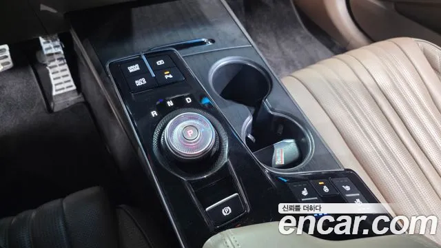 Kia K8 Hybrid — Фото автомобиля 12