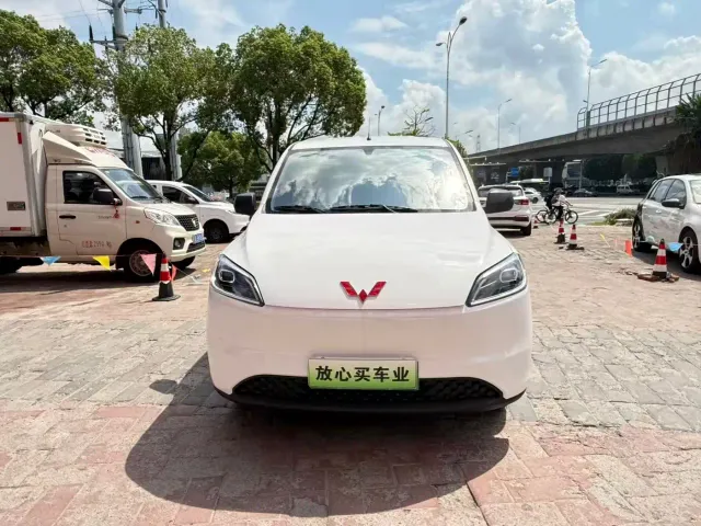 Wuling Hongguang — Фото автомобиля 2