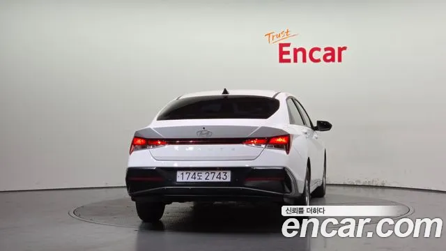 Hyundai AVANTE Новый Avante (CN7) — Фото автомобиля 3