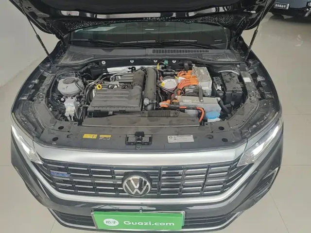 Volkswagen Passat — Фото автомобиля 19