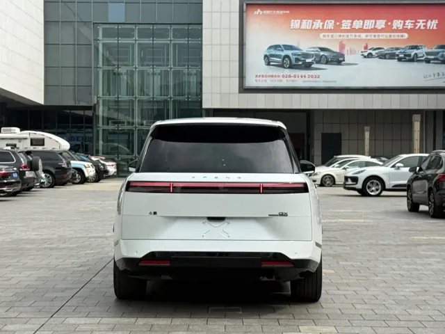 Xpeng GX — Фото автомобиля 6