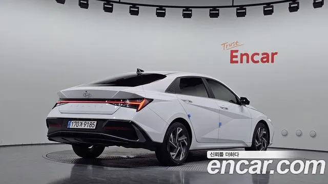 Hyundai AVANTE Новый Avante (CN7) — Фото автомобиля 2