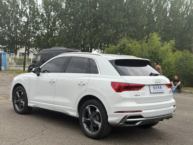 Audi Q3 — Фото автомобиля 4