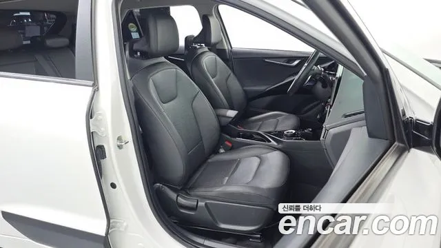 Kia Niro New — Фото автомобиля 16