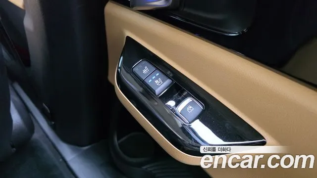 Kia Canival Carnival 4 поколение Бензин 7 мест Noblesse — Фото автомобиля 19