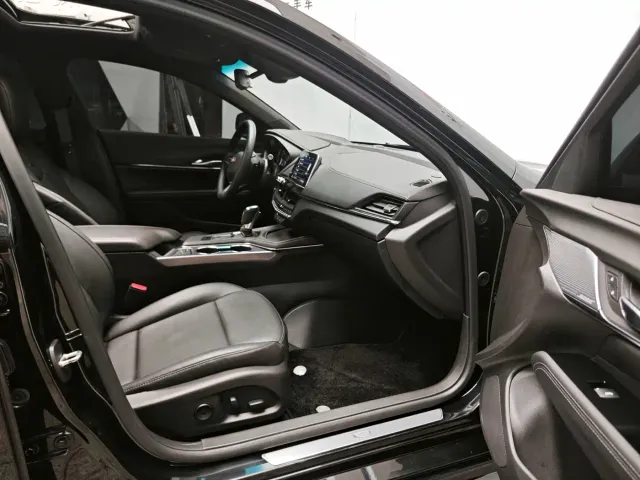Cadillac CT4 — Фото автомобиля 9