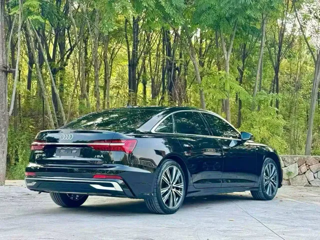 Audi A6L — Фото автомобиля 7
