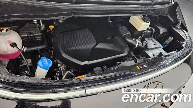 Hyundai Staria Staria 4WD Lounge 9 мест — Фото автомобиля 6