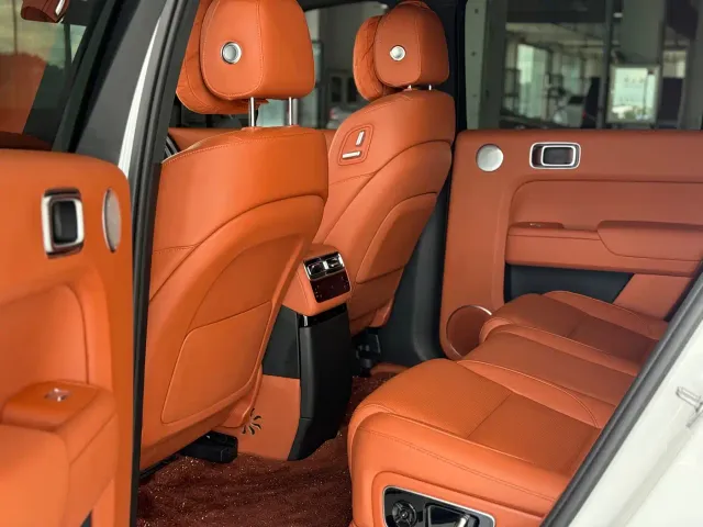 Li Auto L7 — Фото автомобиля 5
