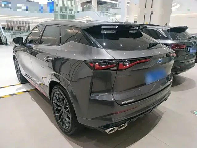 Changan Z6 — Фото автомобиля 4