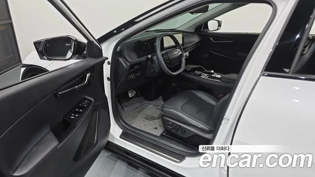 Kia EV6 — Фото автомобиля 15