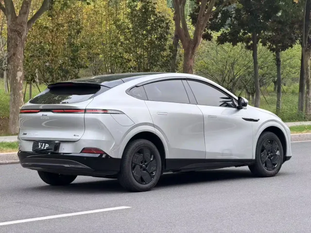Xpeng G6 — Фото автомобиля 7