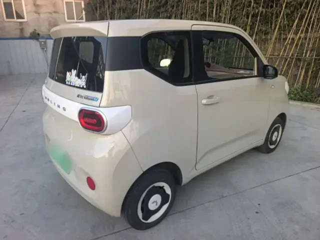 Wuling Hongguang Mini EV — Фото автомобиля 6