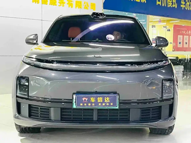 Li Auto L7 — Фото автомобиля 3