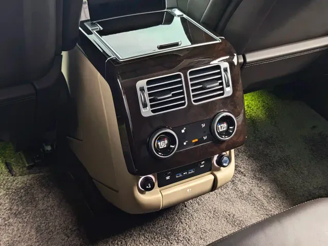 Land Rover Range Rover — Фото автомобиля 14